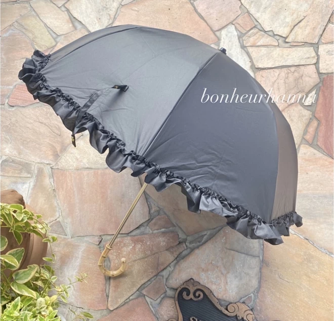 フリフリフリルブラック(晴雨兼用の折傘)